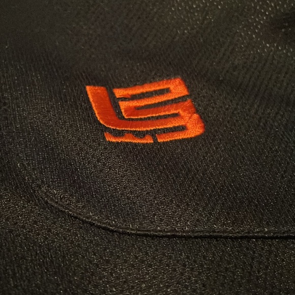 Nike LeBron James jacket - Picture 2 of 5